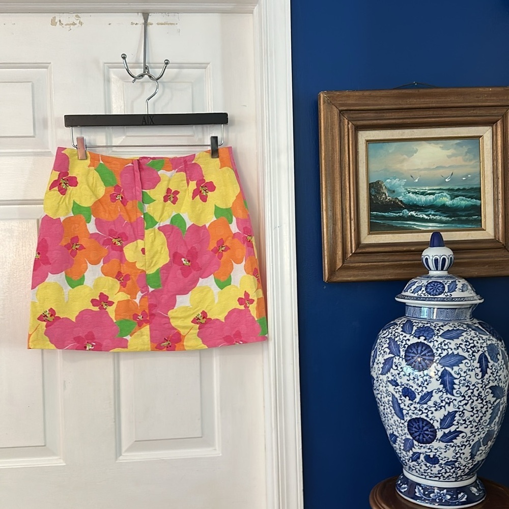 Women’s Lilly Pulitzer HALLIE Hotty Bold Floral Punch Lattice Front Skirt Size 4 - Picture 4 of 7